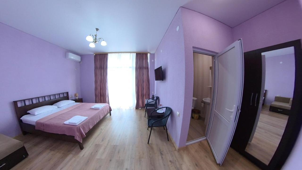 Sanzazila Hotel Gudauta Eksteriør billede