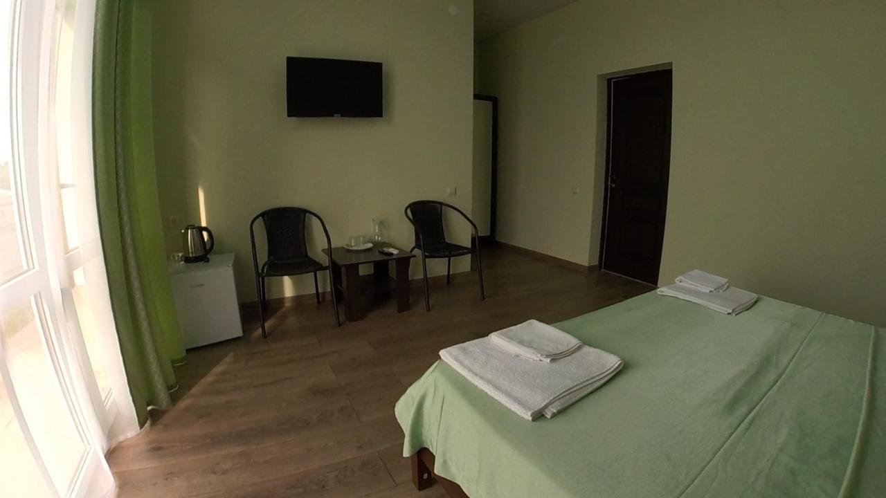Sanzazila Hotel Gudauta Eksteriør billede