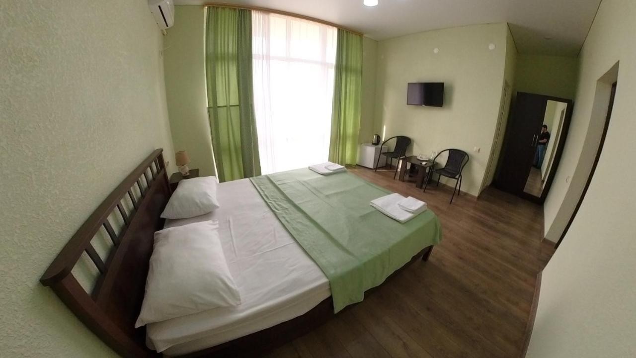 Sanzazila Hotel Gudauta Eksteriør billede